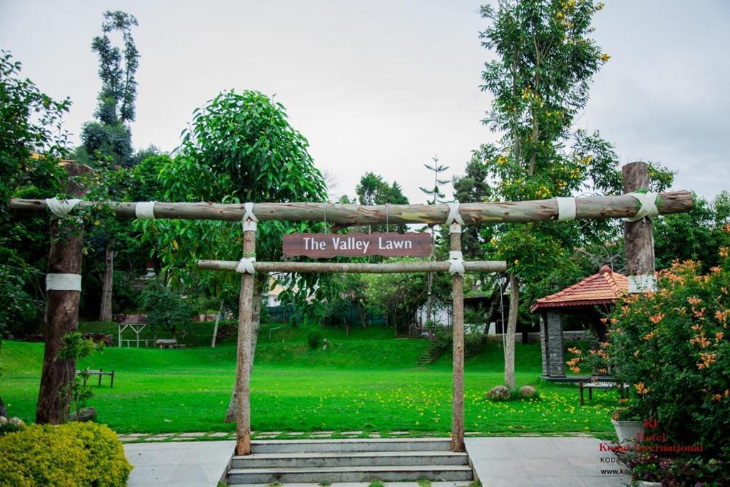 Hotel Kodai International Кодайканал Екстер'єр фото
